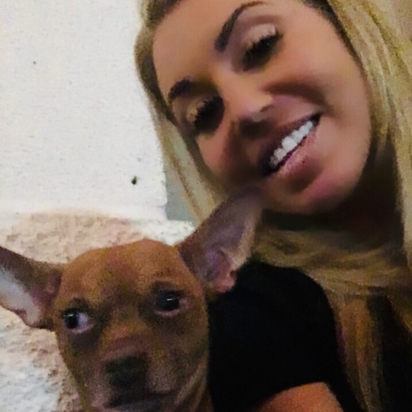 Meet your Posher, Eva - Picture 2 of 5